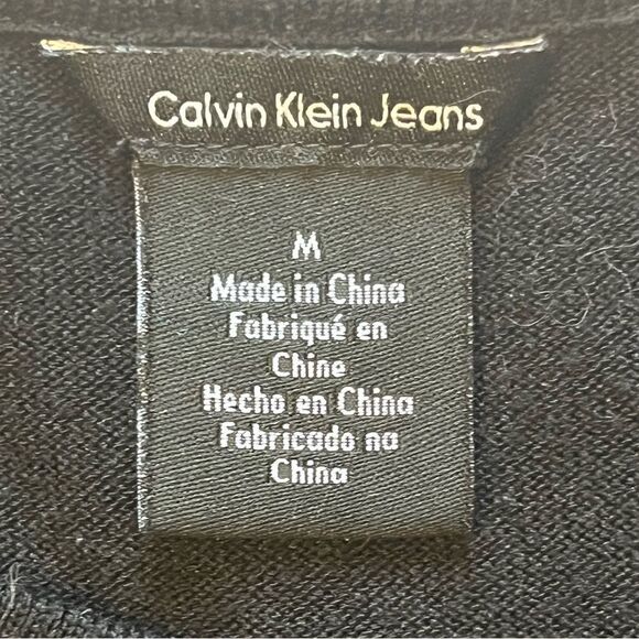 Calvin Klein Jeans black pullover top size M with split hem longer in the back - Picture 3 of 8